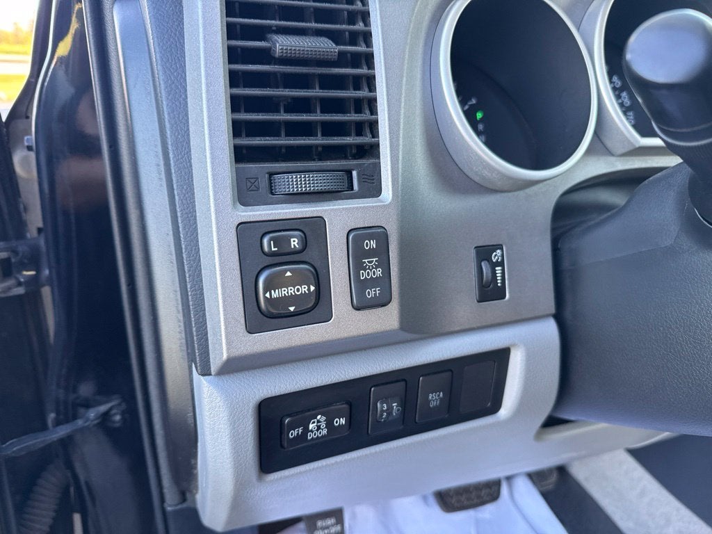 2011 Toyota Tundra Grade CrewMax