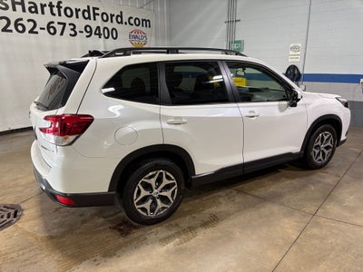 2024 Subaru Forester Premium