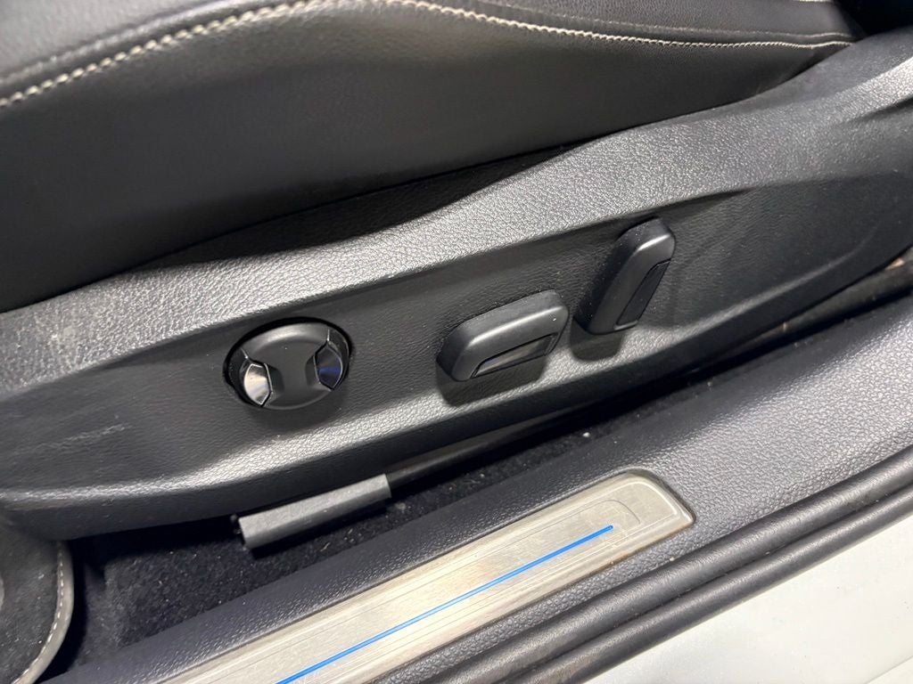 2017 Volkswagen Golf R DCC & Navigation 4Motion 4Motion