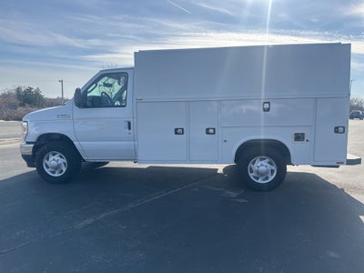 2025 Ford E-350SD Base Cutaway